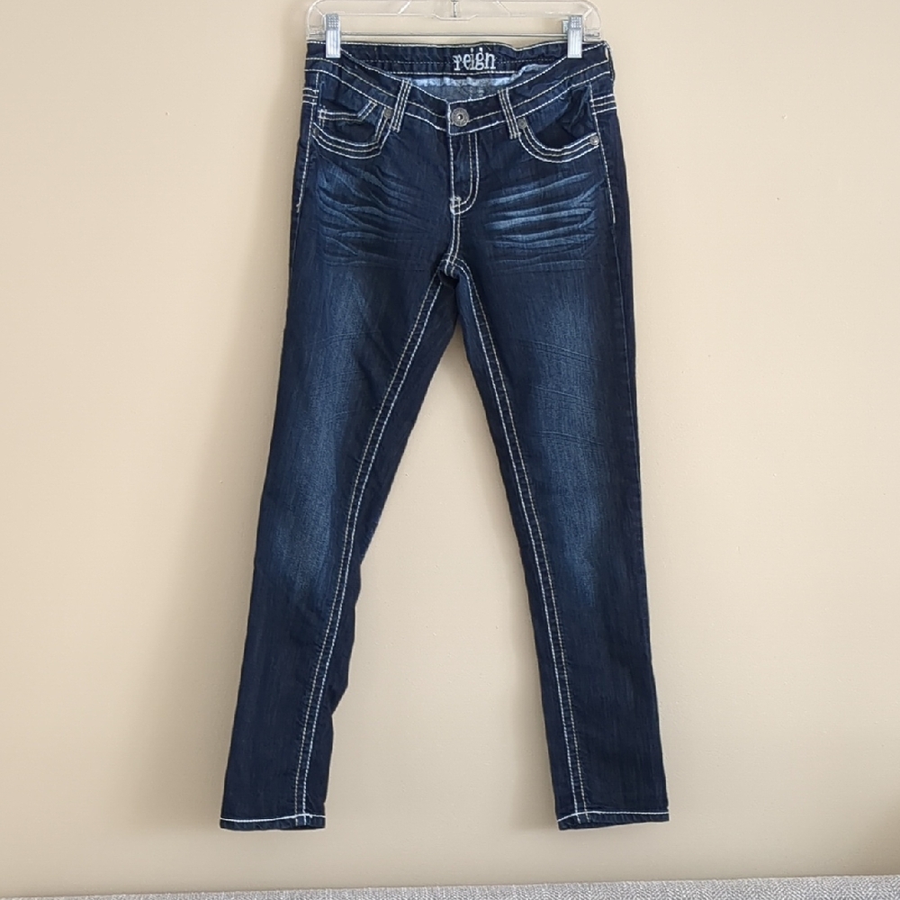 Size 9 Reign Jeans Carly Style Contrast Stitching